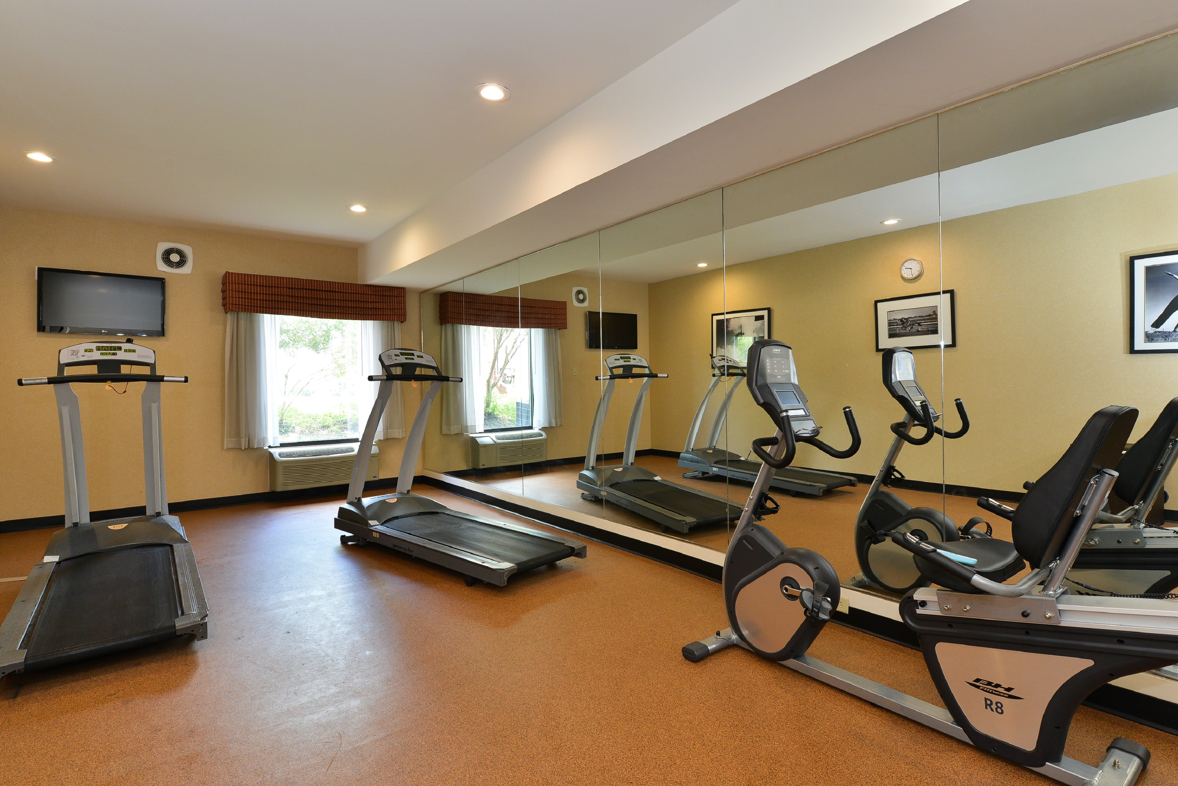 holiday inn express hotel and suites petersburg dinwiddie by ihg