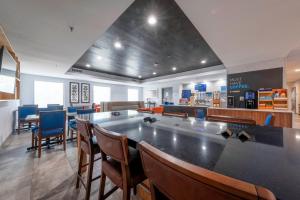 holiday inn express hotel and suites petersburg dinwiddie by ihg