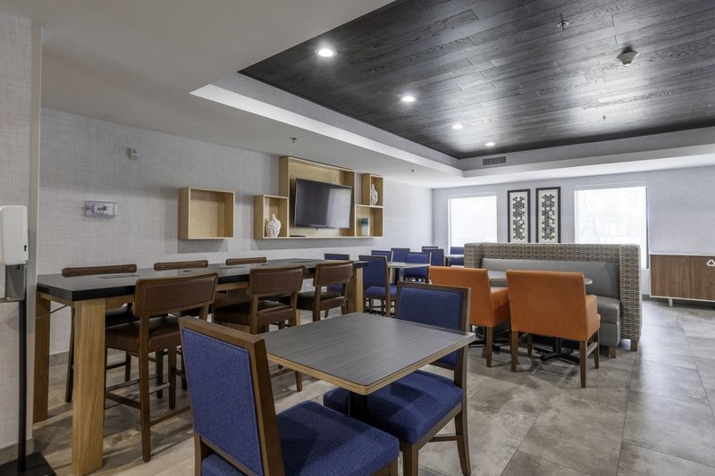 holiday inn express hotel and suites petersburg dinwiddie by ihg