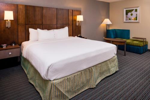 holiday inn hotel and suites oklahoma city north by ihg