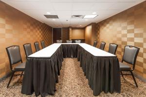 holiday inn hotel and suites oklahoma city north by ihg