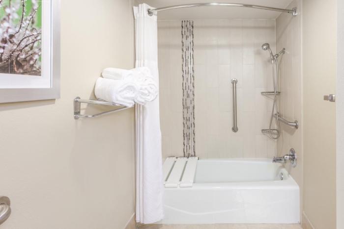 holiday inn hotel and suites oklahoma city north by ihg