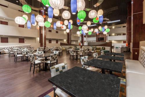 holiday inn hotel and suites oklahoma city north by ihg