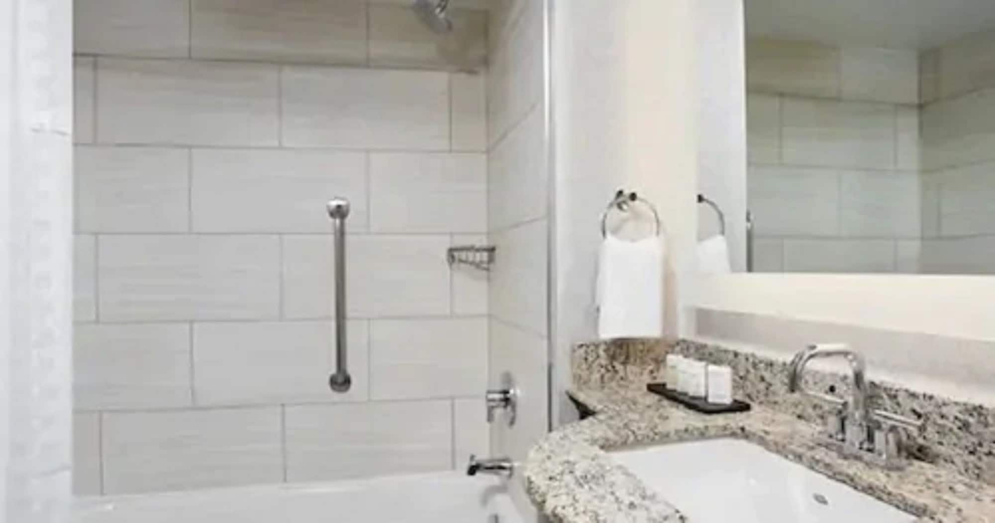 embassy suites by hilton orlando airport