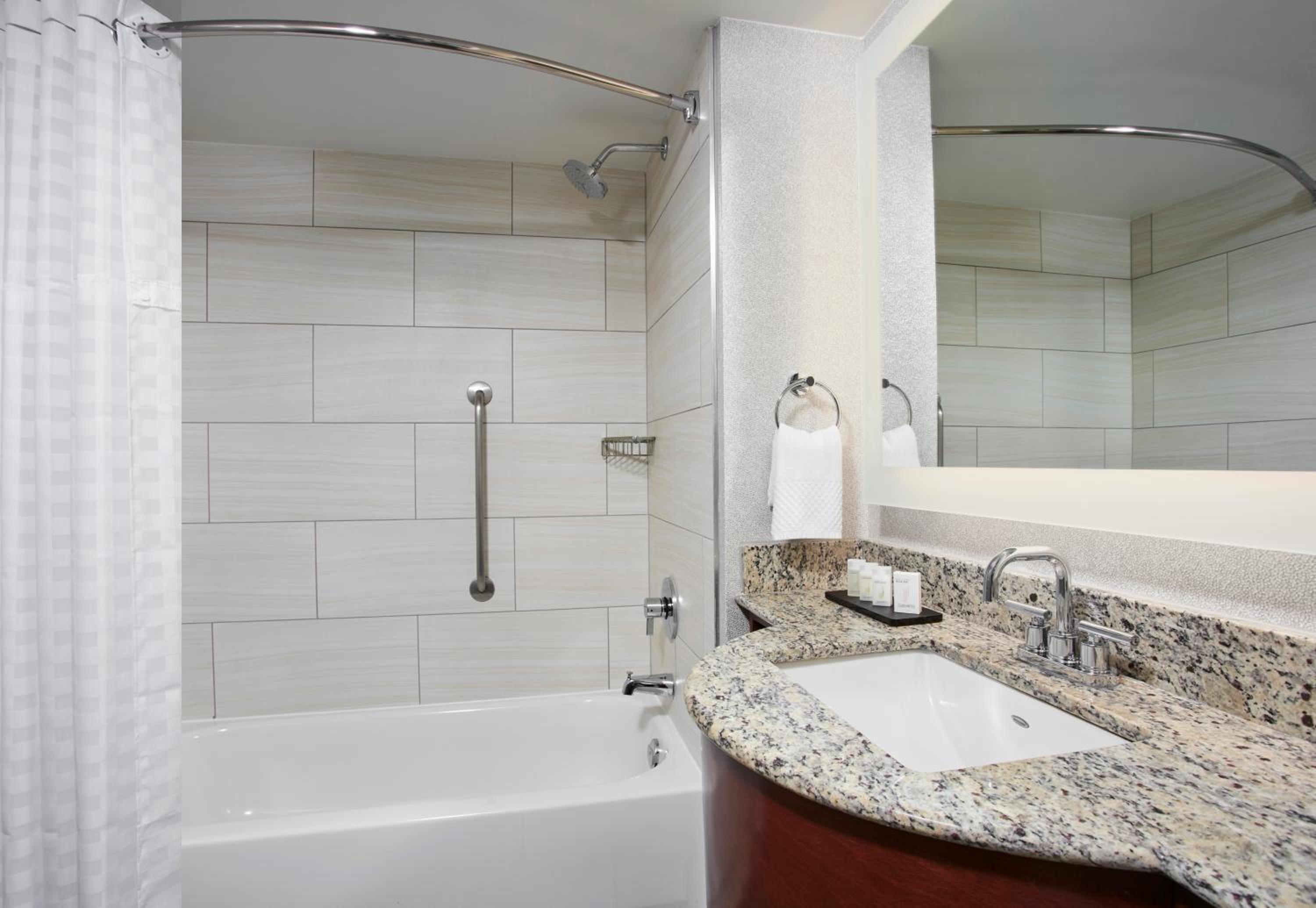 embassy suites by hilton orlando airport