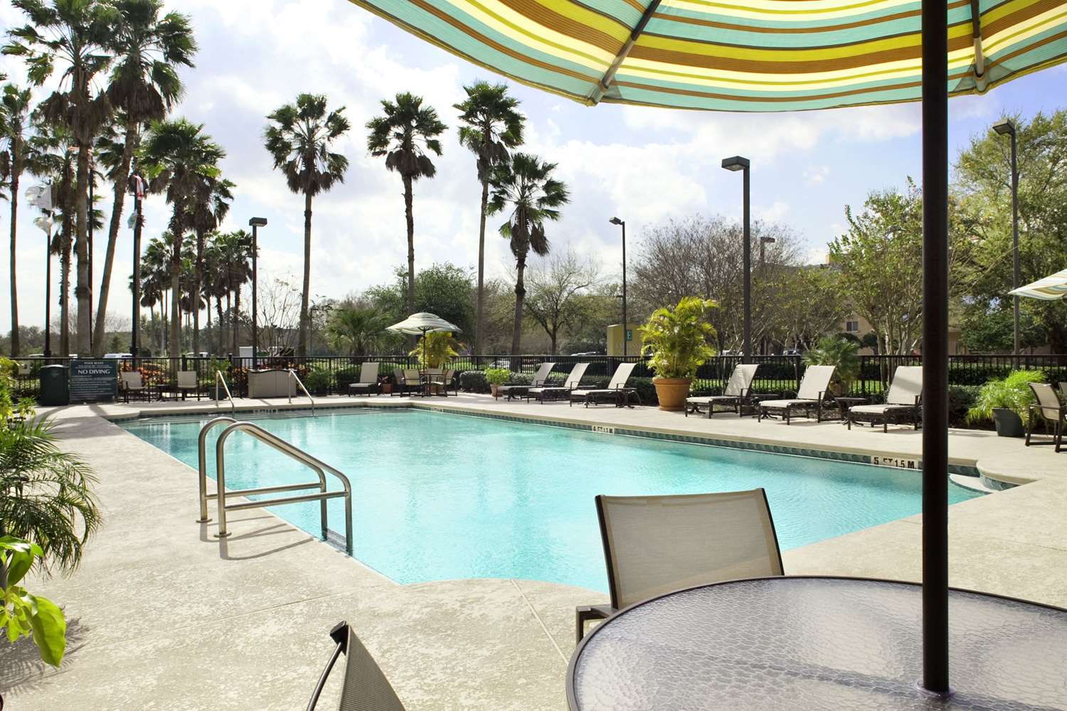 embassy suites by hilton orlando airport