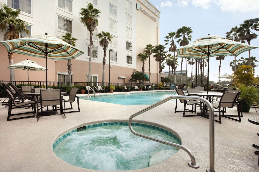 embassy suites by hilton orlando airport