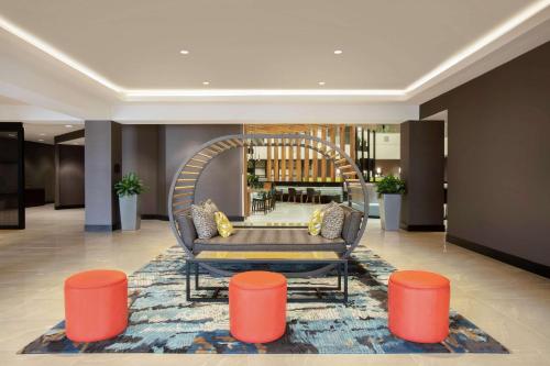 embassy suites by hilton orlando airport