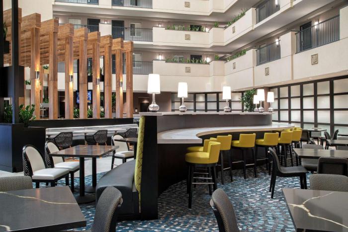 embassy suites by hilton orlando airport