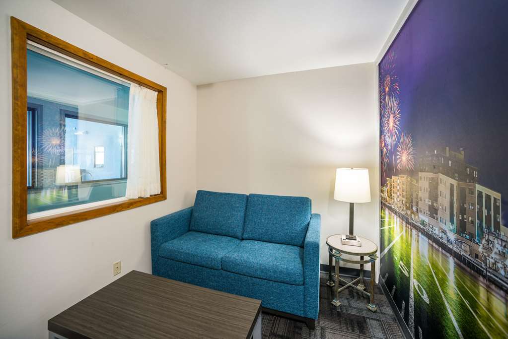 americinn by wyndham green bay near stadium