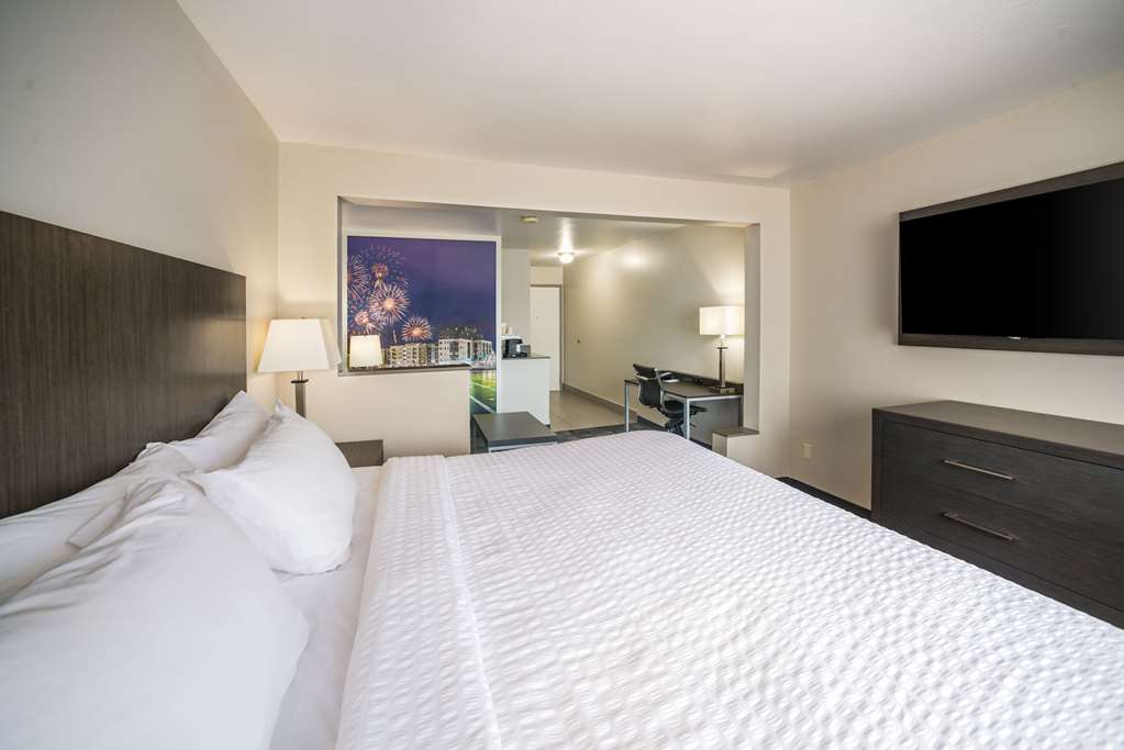 americinn by wyndham green bay near stadium