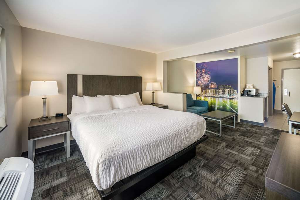 americinn by wyndham green bay near stadium