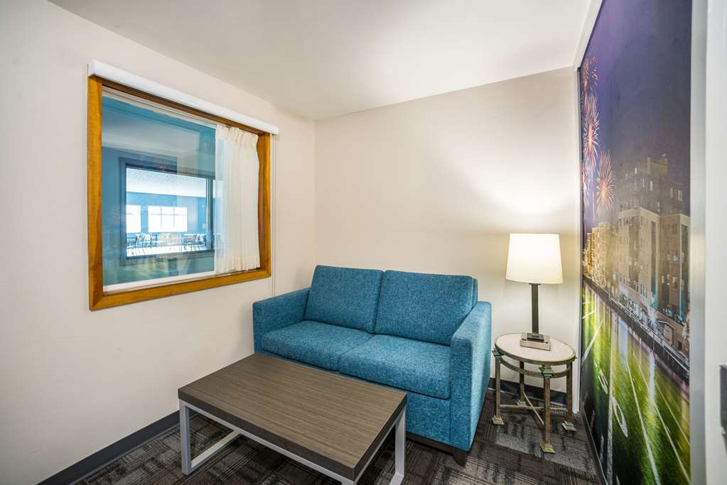 americinn by wyndham green bay near stadium