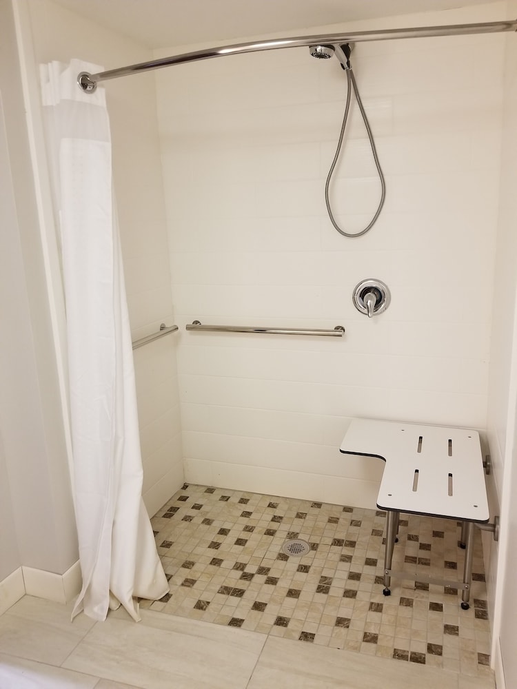 holiday inn express birch run frankenmuth area by ihg