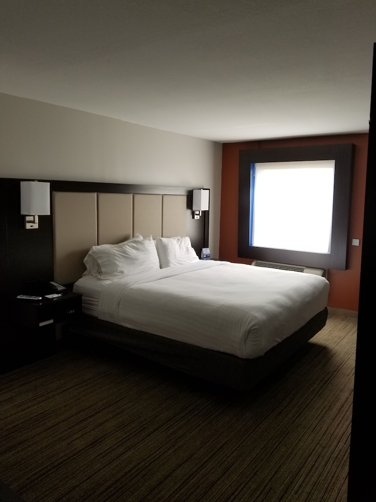 holiday inn express birch run frankenmuth area by ihg