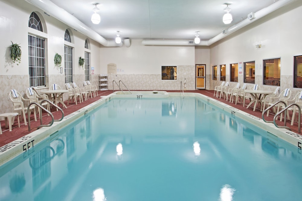 holiday inn express birch run frankenmuth area by ihg