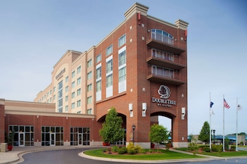 doubletree by hilton bay city riverfront