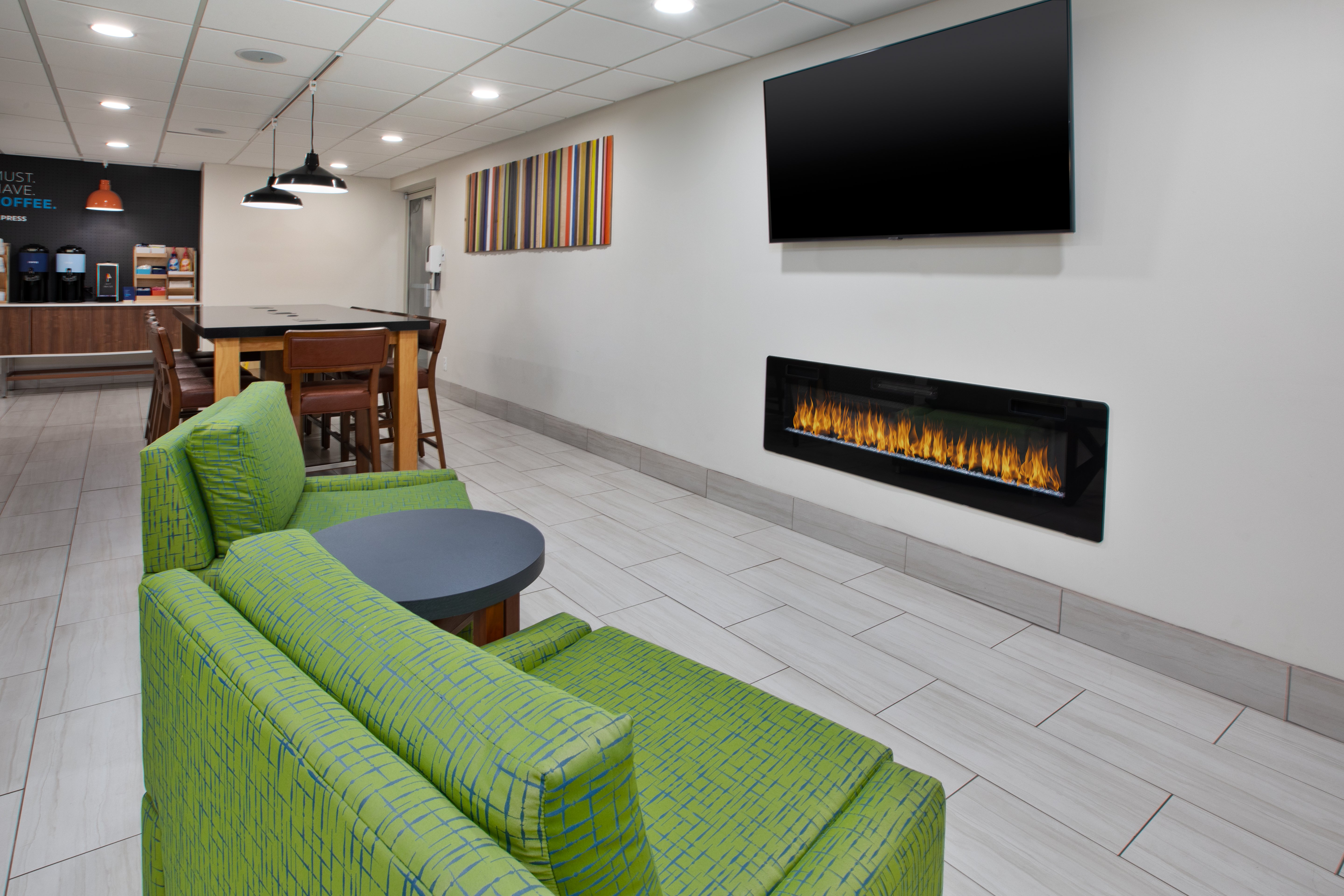 holiday inn express and suites sunbury columbus area