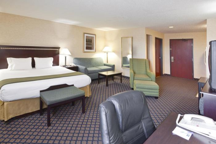 holiday inn express and suites sunbury columbus area