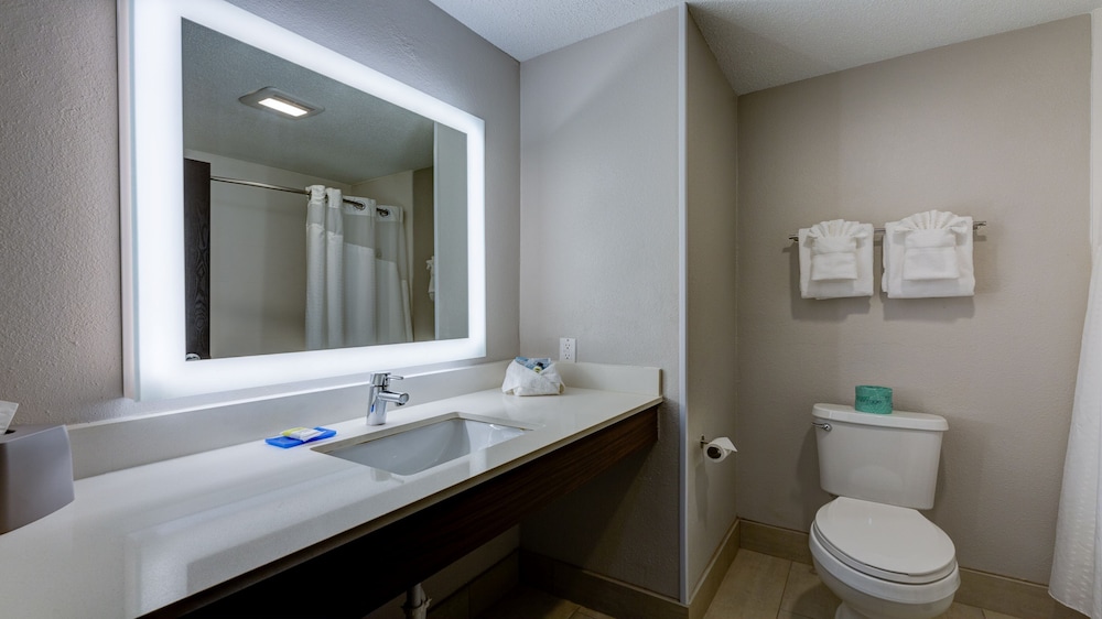 holiday inn express hotel and suites ashtabula geneva by ihg