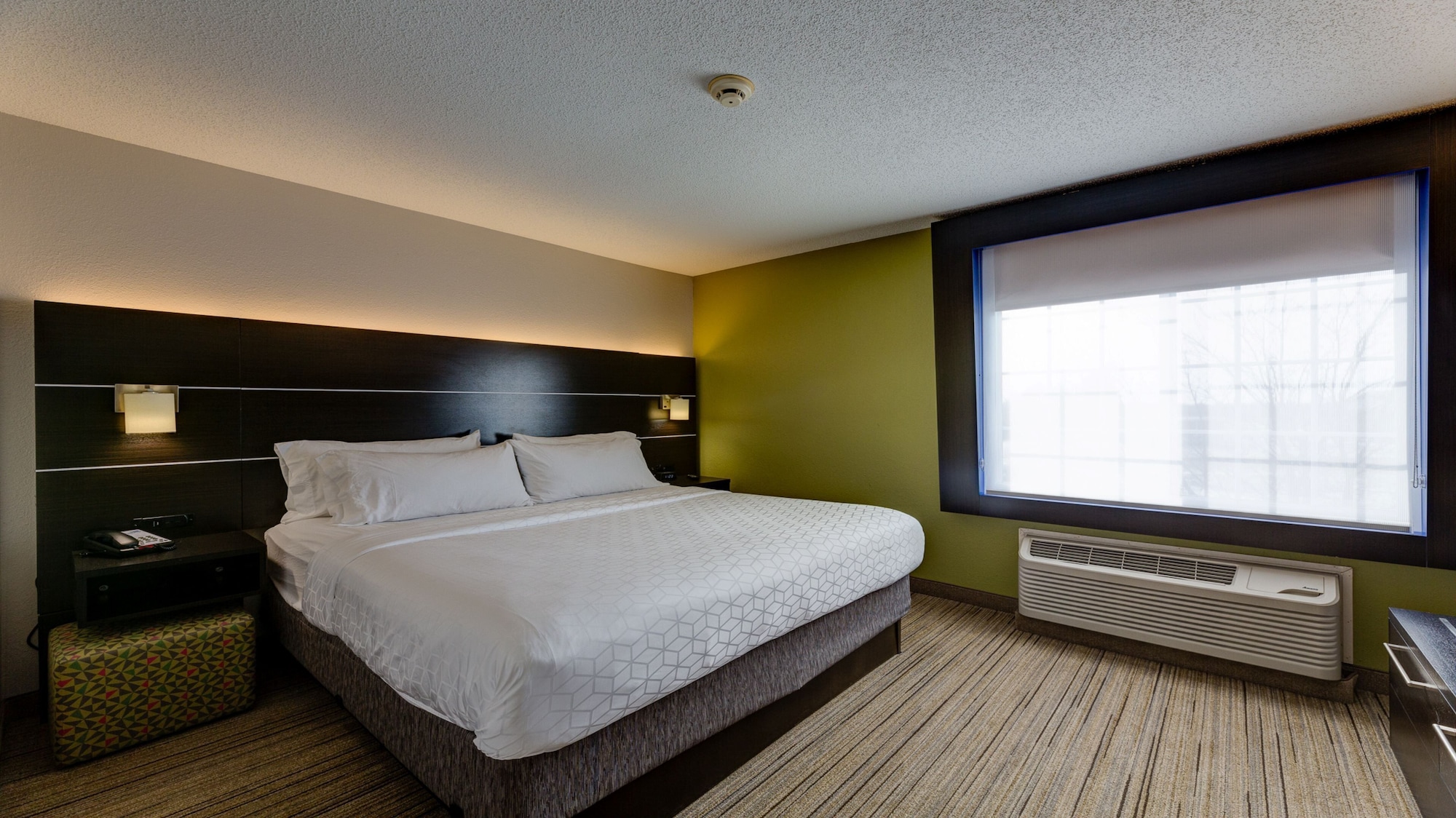 holiday inn express hotel and suites ashtabula geneva by ihg