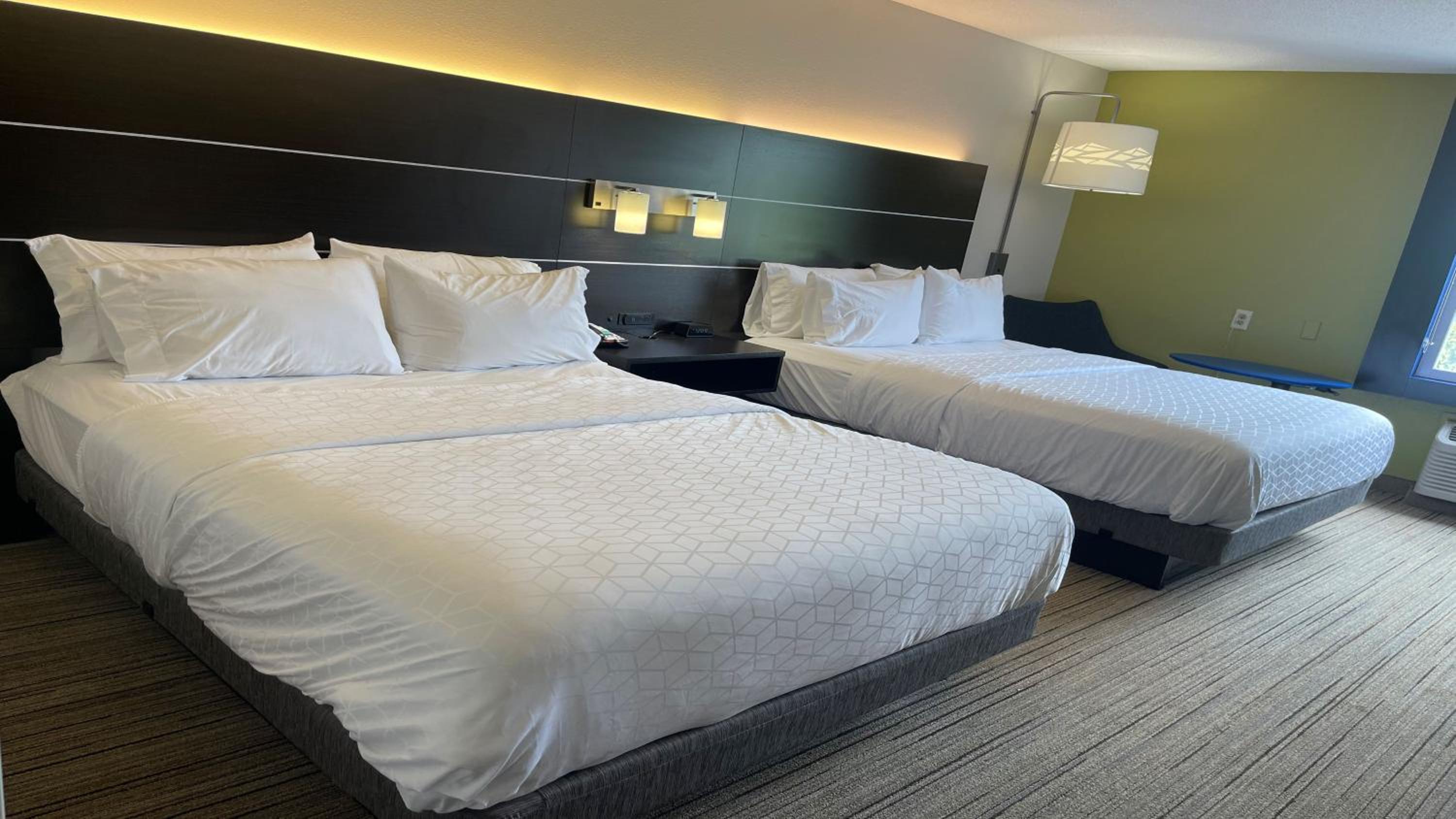 holiday inn express hotel and suites ashtabula geneva by ihg