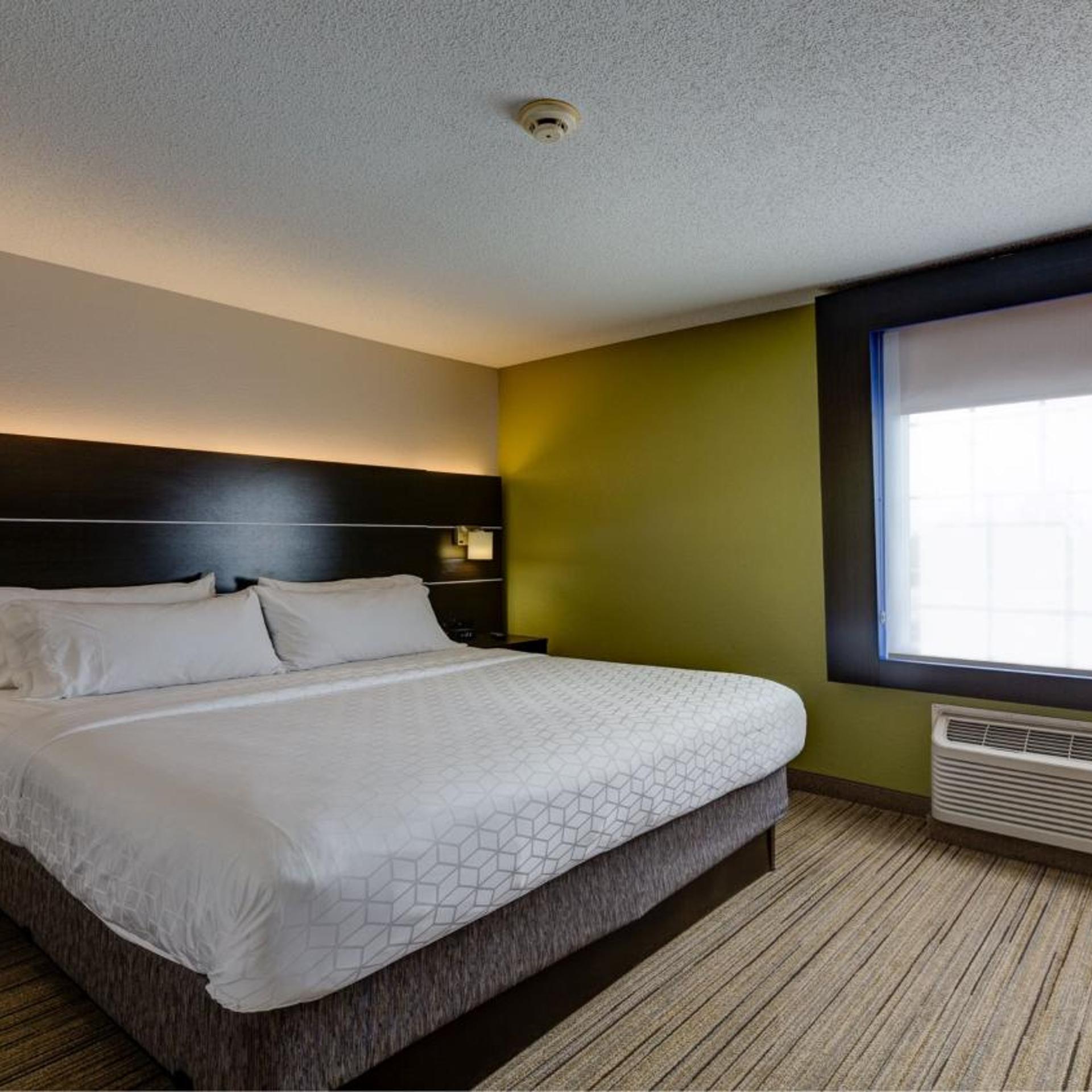 holiday inn express hotel and suites ashtabula geneva by ihg