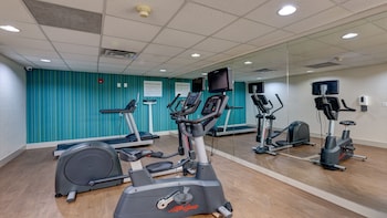 holiday inn express hotel and suites ashtabula geneva by ihg