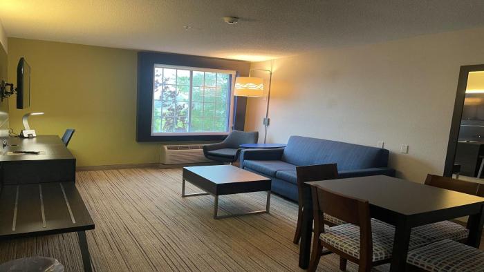 holiday inn express hotel and suites ashtabula geneva by ihg