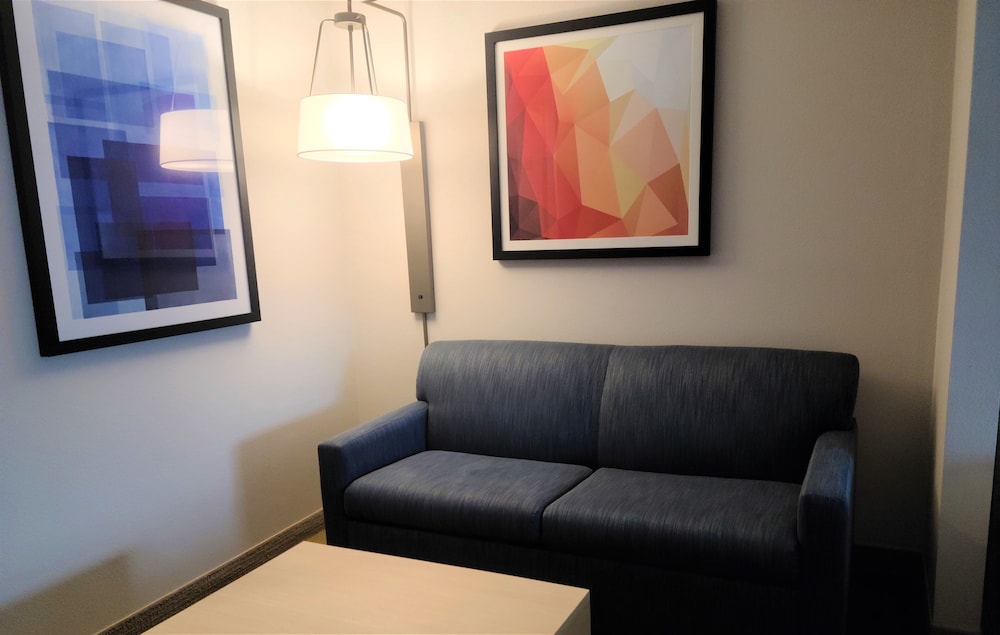holiday inn express newton falls by ihg