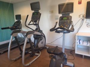 holiday inn express newton falls by ihg