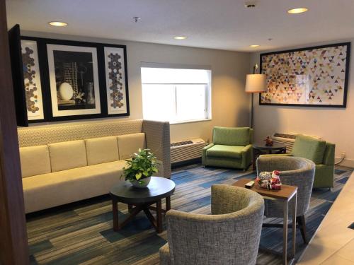 holiday inn express mt vernon by ihg