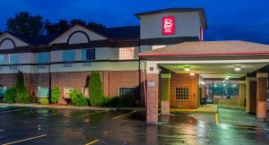 red roof inn and suites lake orion auburn hills