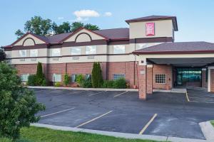 red roof inn and suites lake orion auburn hills