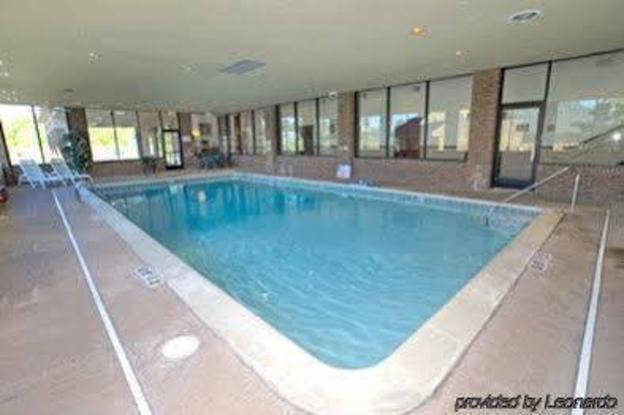 red roof inn and suites lake orion auburn hills