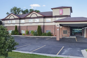 red roof inn and suites lake orion auburn hills
