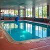 red roof inn and suites lake orion auburn hills