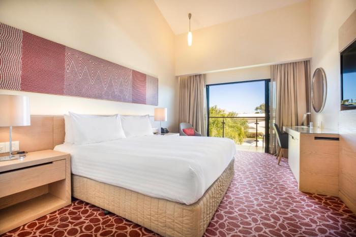crowne plaza alice springs lasseters by ihg