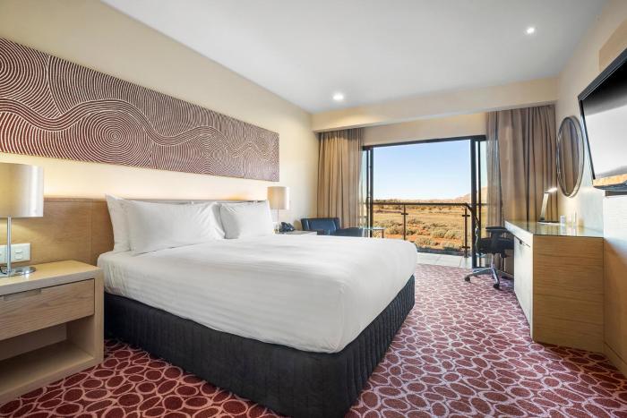 crowne plaza alice springs lasseters by ihg