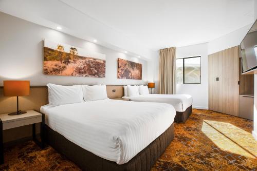 crowne plaza alice springs lasseters by ihg