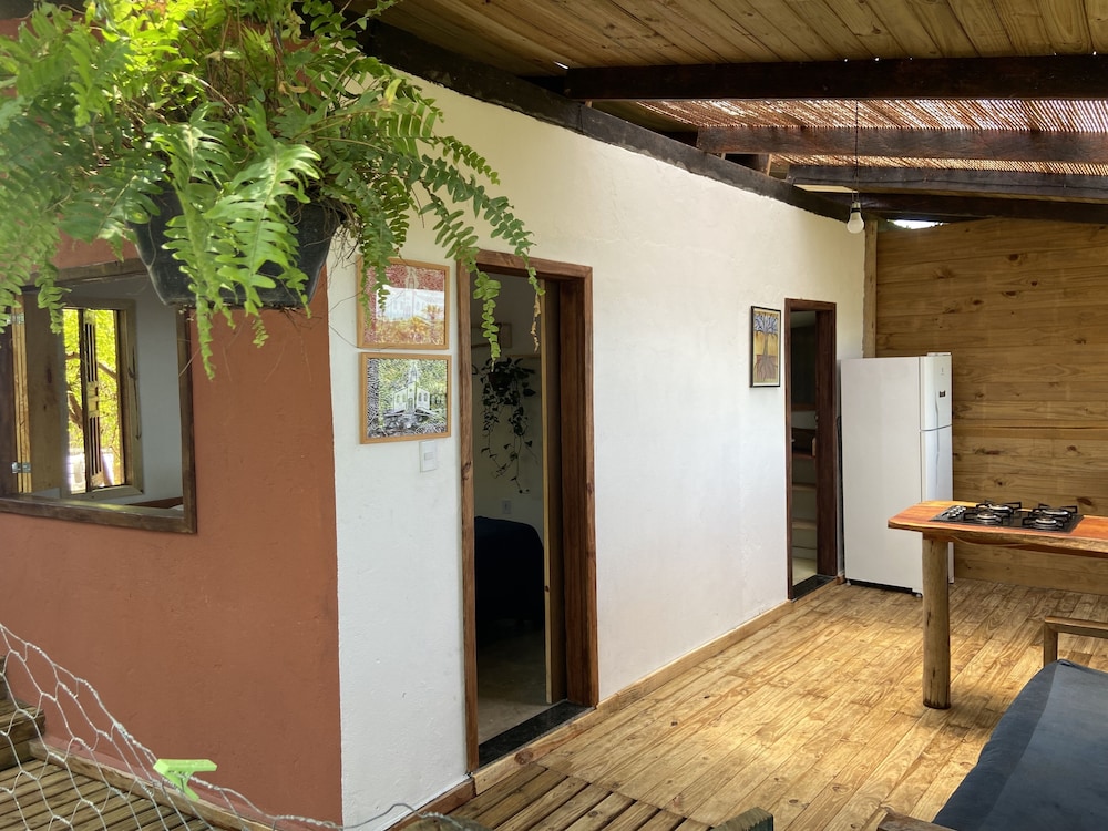 alto astral hostel