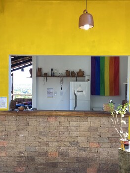 alto astral hostel