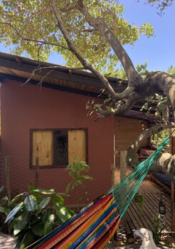 alto astral hostel