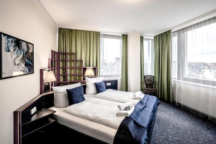 hotel mirage neuss ex proventhotel