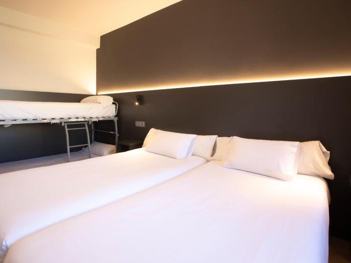 hotel sancho ramirez