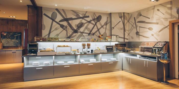 hotel sancho ramirez