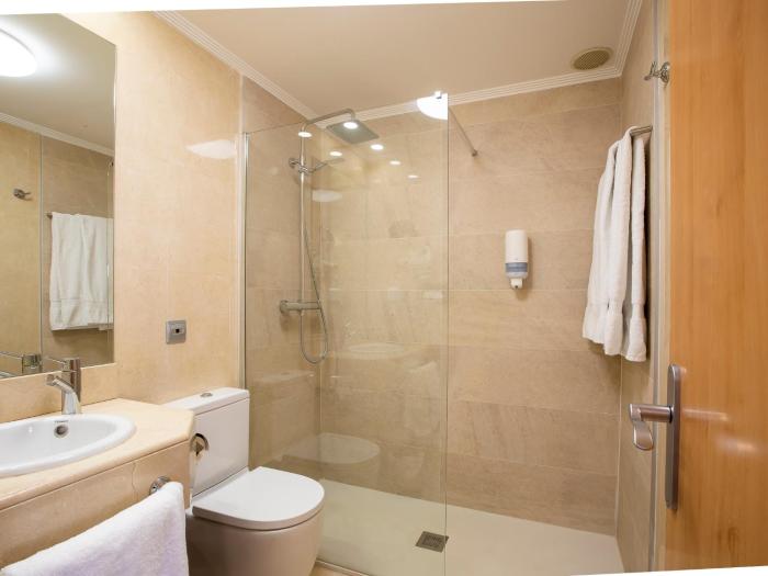 hotel sancho ramirez