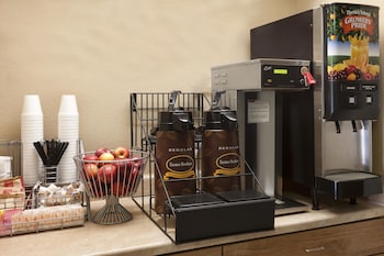 Super 8 By Wyndham Pulaski,Oswego>>New York,2 star