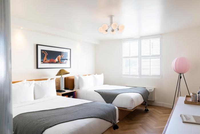 short stories hotel