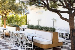 short stories hotel
